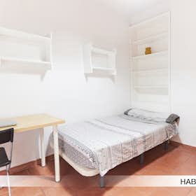 Private room for rent for €480 per month in Sevilla, Calle Bami
