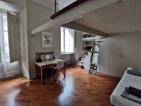 Mehrbettzimmer zu mieten für 450 € pro Monat in Turin, Vicolo San Lorenzo