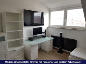 Quarto privado para alugar por € 575 por mês em Offenbach, Rathenaustraße