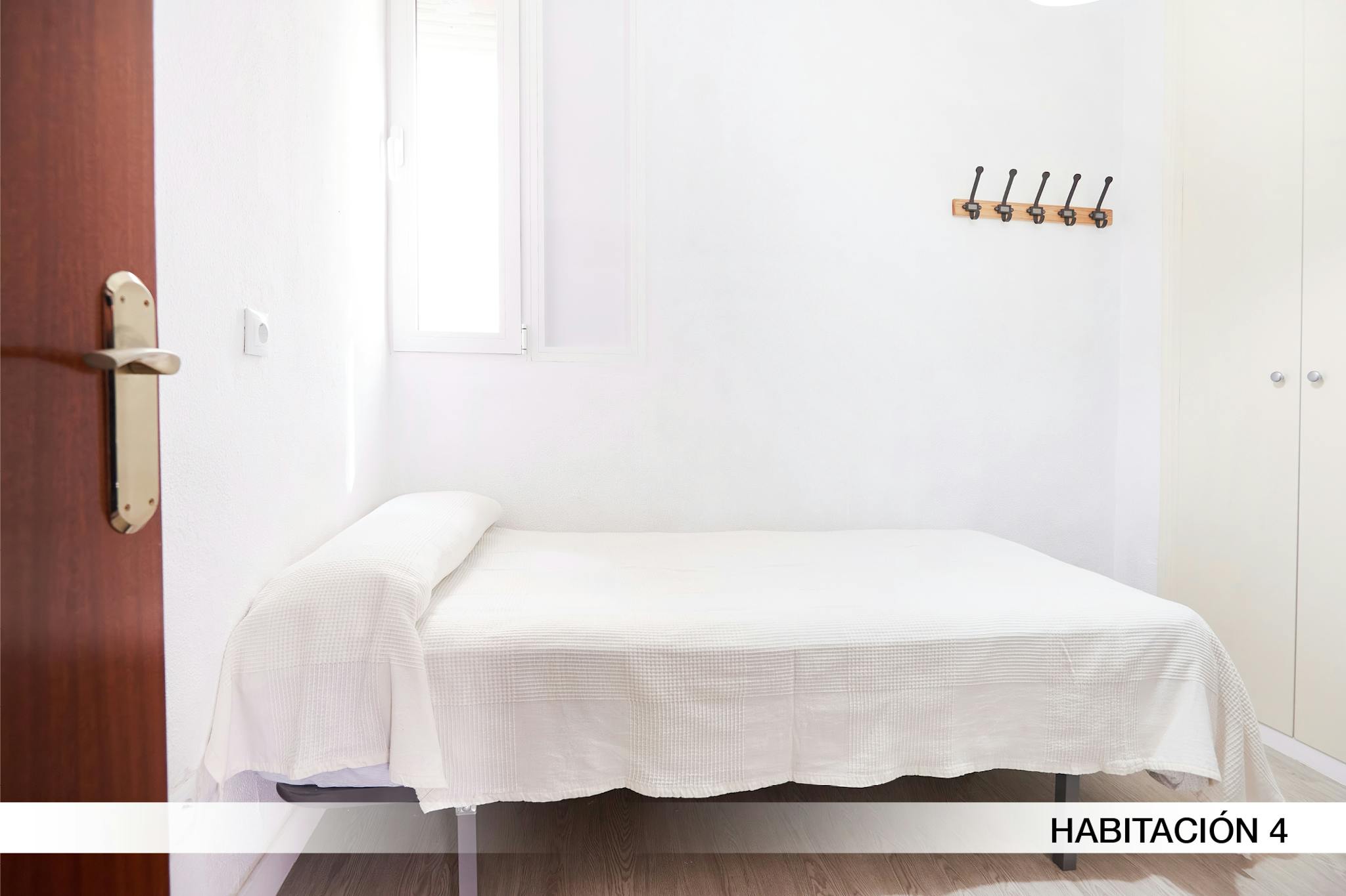 Calle Porvenir, Sevilla preview