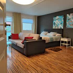 私人房间 正在以 €700 的月租出租，其位于 Göteborg, Malörtsgatan