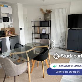 Wohnung for rent for 1.305 € per month in Rennes, Rue d'Antrain