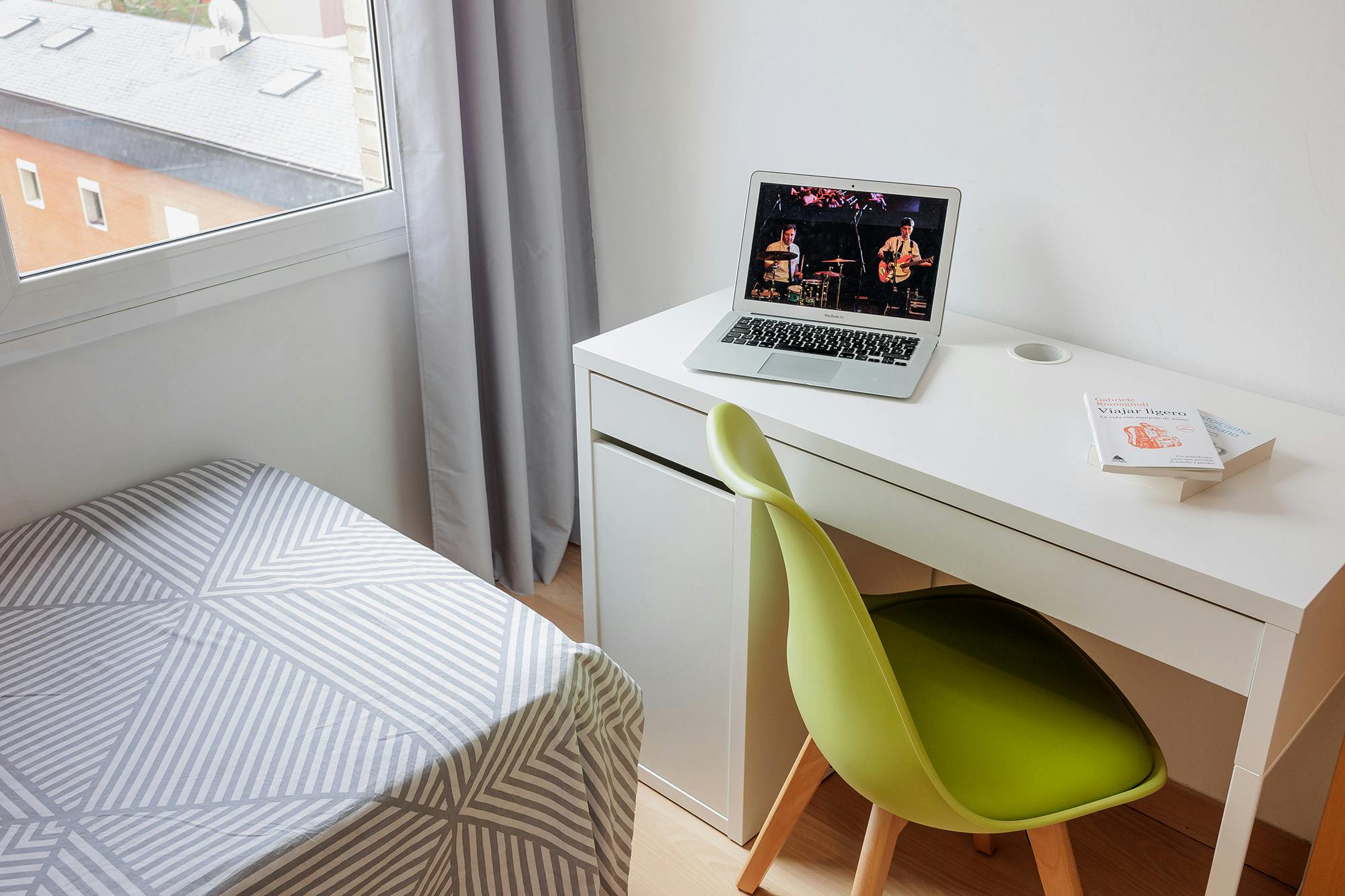 preview gallery tile