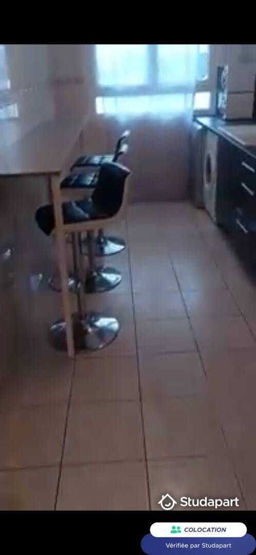 Отдельная комната сдается в аренду за 490 € в месяц в Mantes-la-Jolie, Rue Pierre de Ronsard