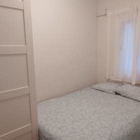 Private room for rent for €450 per month in Barcelona, Carrer de Berenguer de Palou