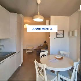 Lägenhet att hyra för 1 600 € i månaden i Rome, Via Prenestina