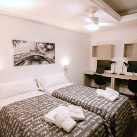 Private room for rent for €399 per month in Valencia, Carrer de Guillem de Castro