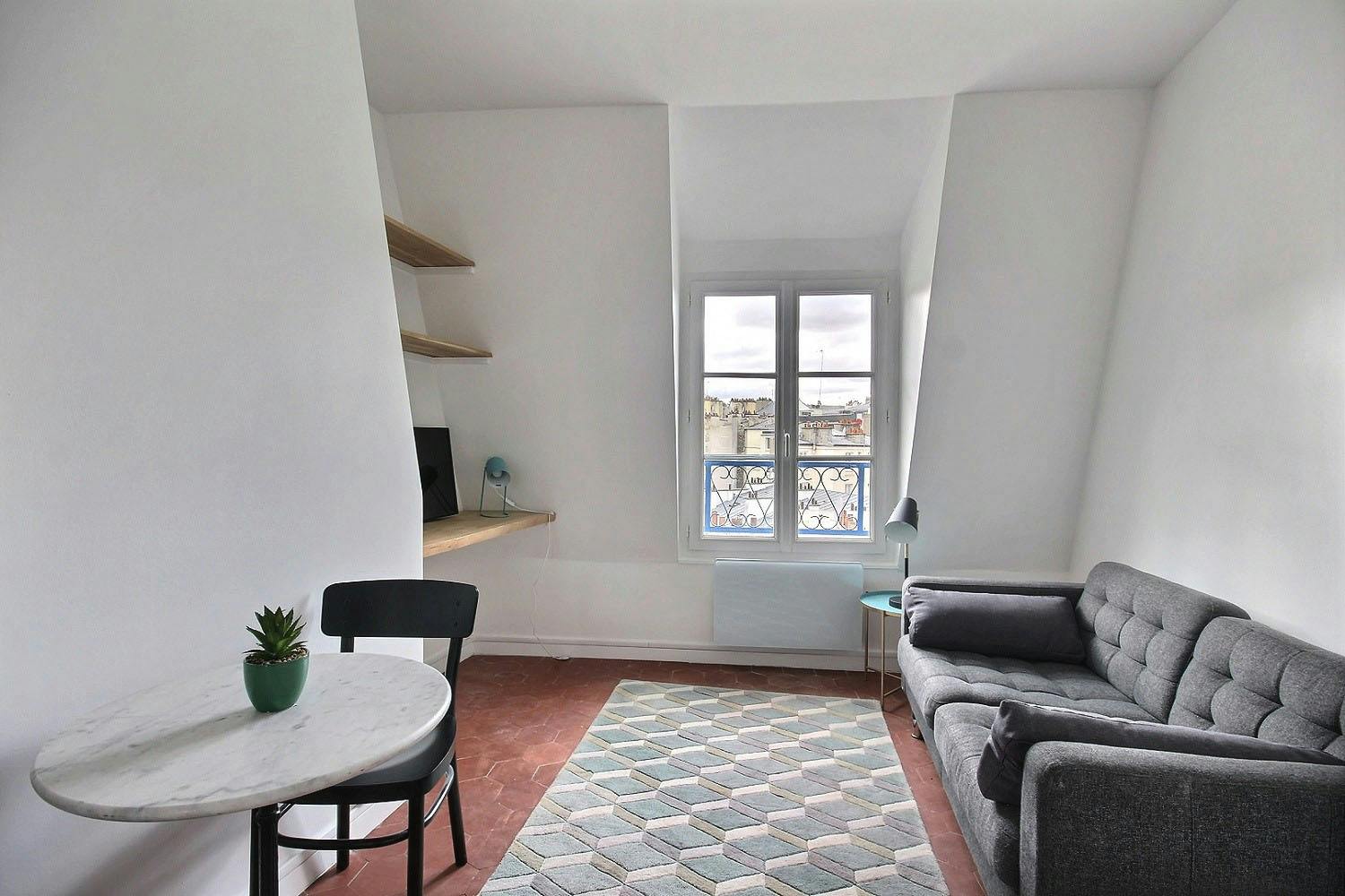 Mieszkanie do wynajęcia za 1166 € miesięcznie w mieście Paris, Rue des Poissonniers