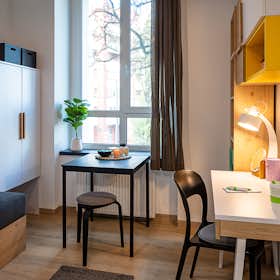 Shared room for rent for PLN 1,889 per month in Wrocław, ulica Bolesława Prusa