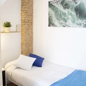 Private room for rent for €290 per month in Moncada, Calle de la Virgen de los Dolores
