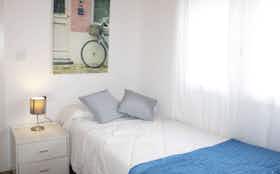 Private room for rent for €290 per month in Moncada, Calle de la Virgen de los Dolores