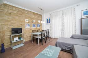 Apartment for rent for €1,300 per month in Valencia, Carretera Escrivá