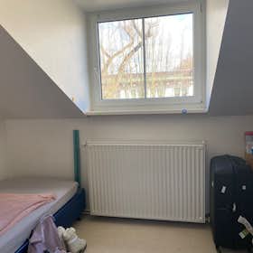 Shared room for rent for €460 per month in Berlin, Hackenbergstraße