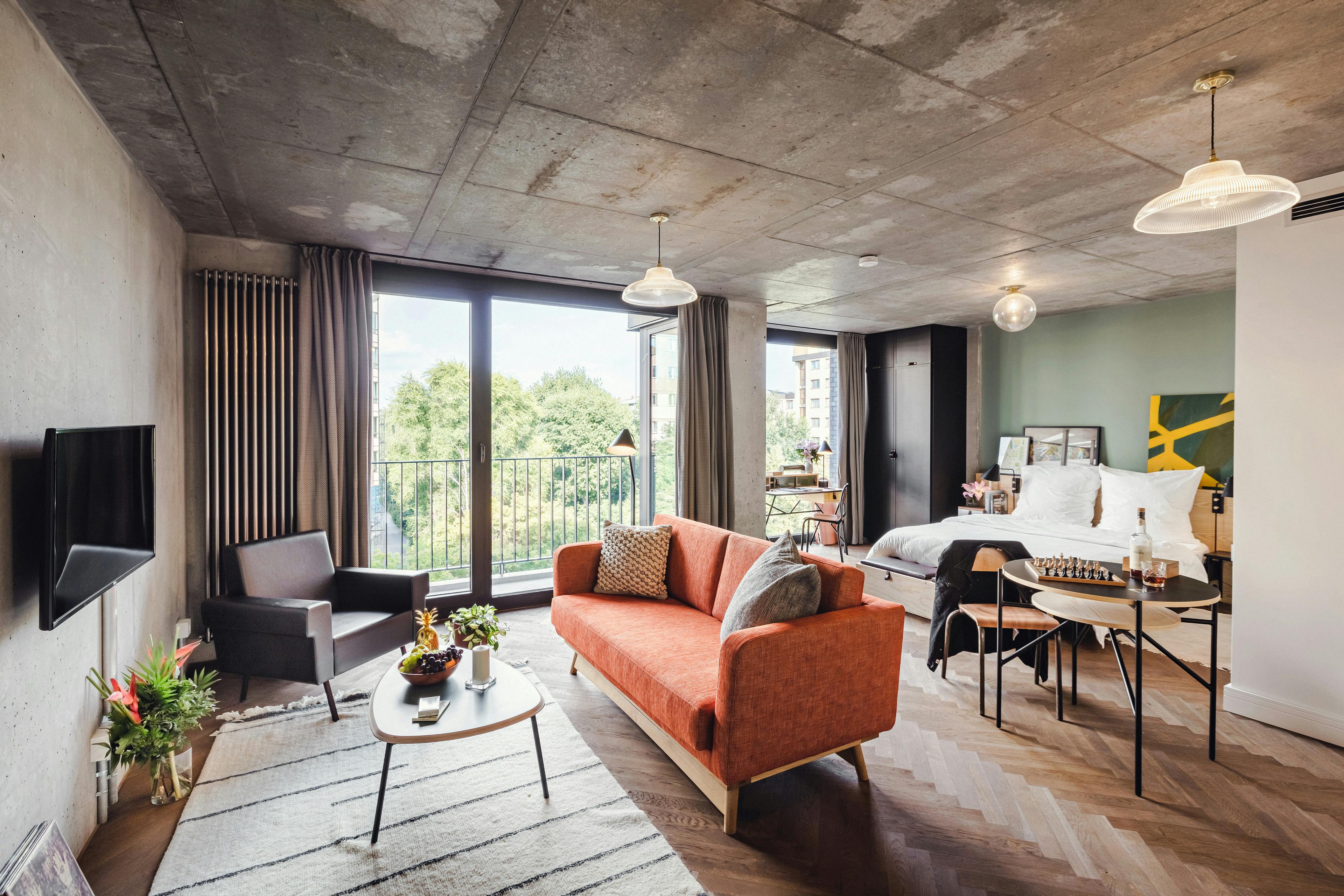 Studio for rent for €1,845 per month in Berlin, Brunnenstraße