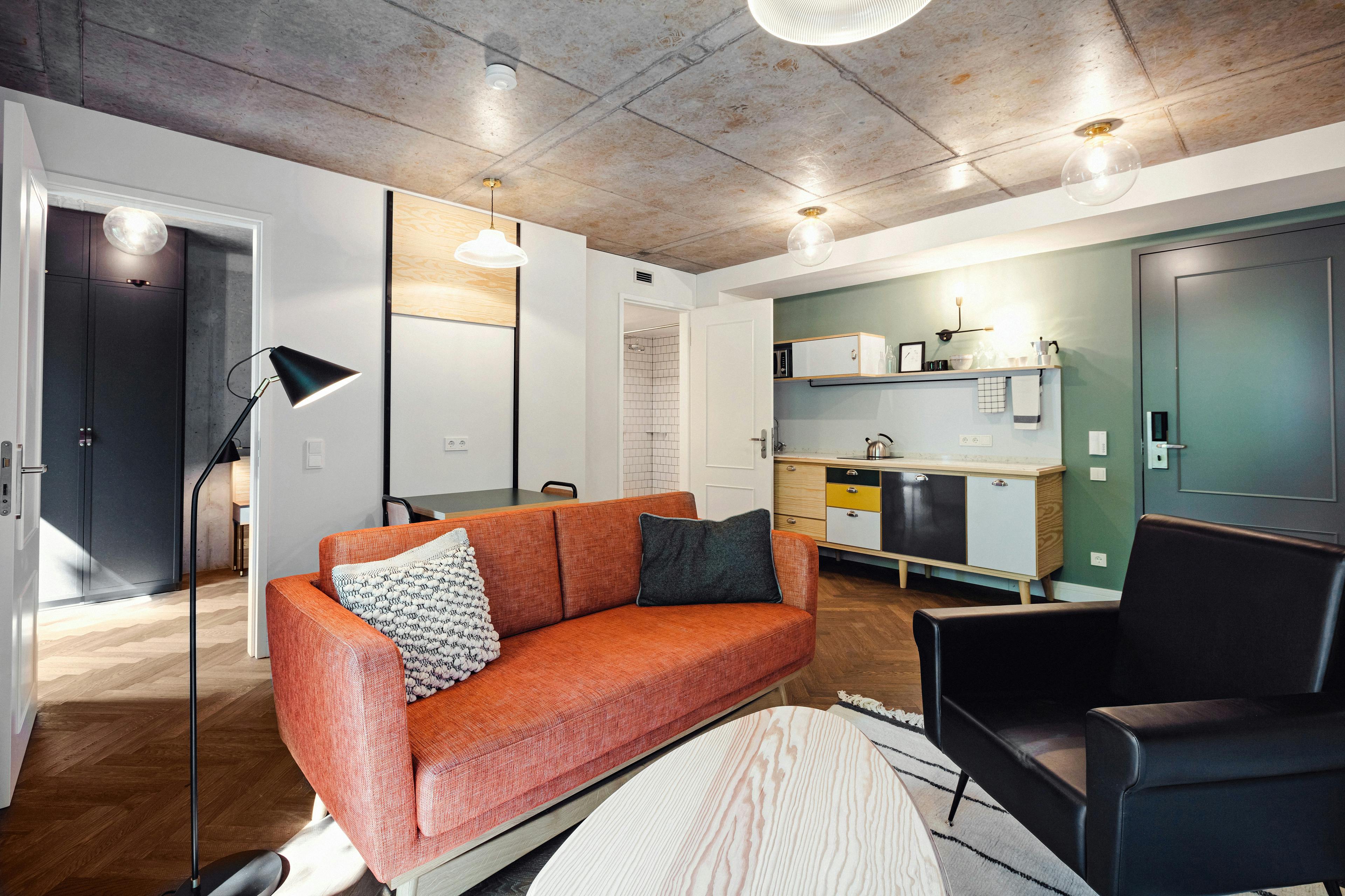 Apartment for rent for €1,755 per month in Berlin, Brunnenstraße