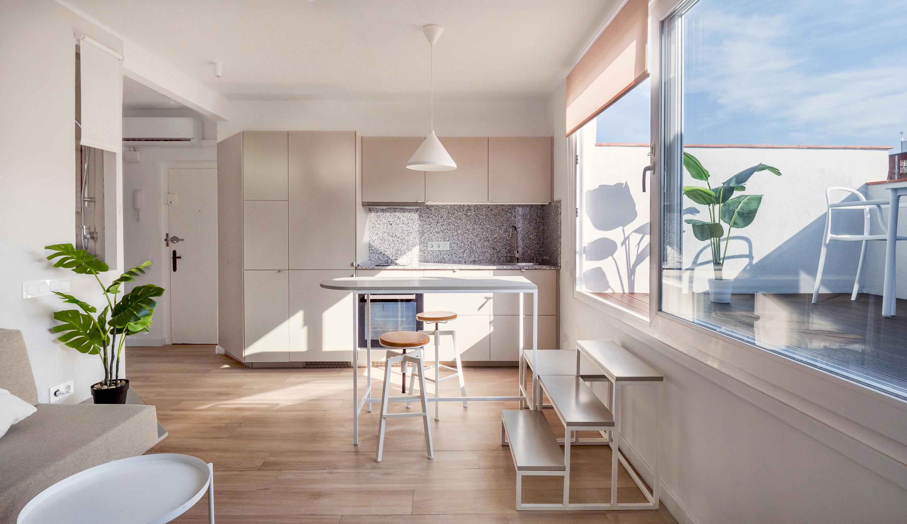 Apartamento para alugar por € 1.400 por mês em L'Hospitalet de Llobregat, Carrer del Cinca