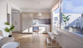 Appartamento in affitto a 1.000 € al mese a L'Hospitalet de Llobregat, Carrer del Cinca