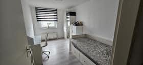 私人房间 正在以 €1,200 的月租出租，其位于 Amsterdam, Valkenisseweg