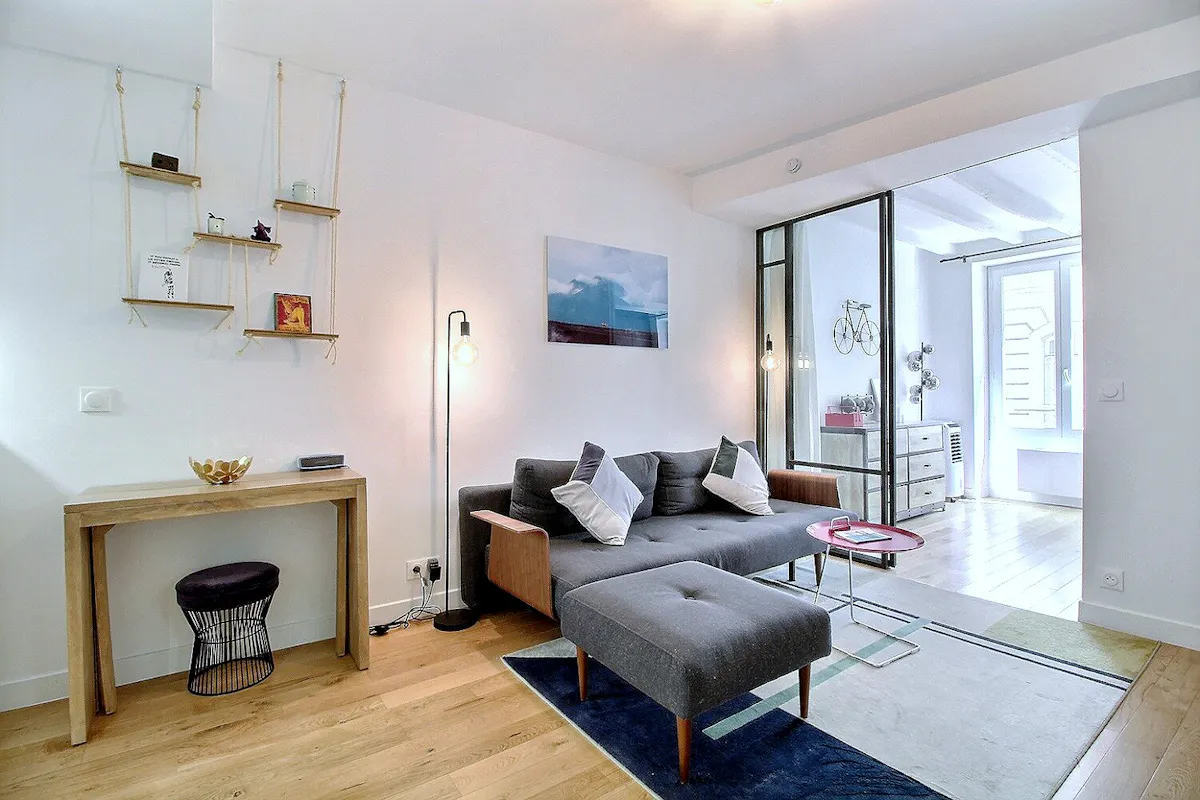 1-Bedroom Apartment in Rue de la Montagne Sainte Geneviève, Paris (1273703) ROOM