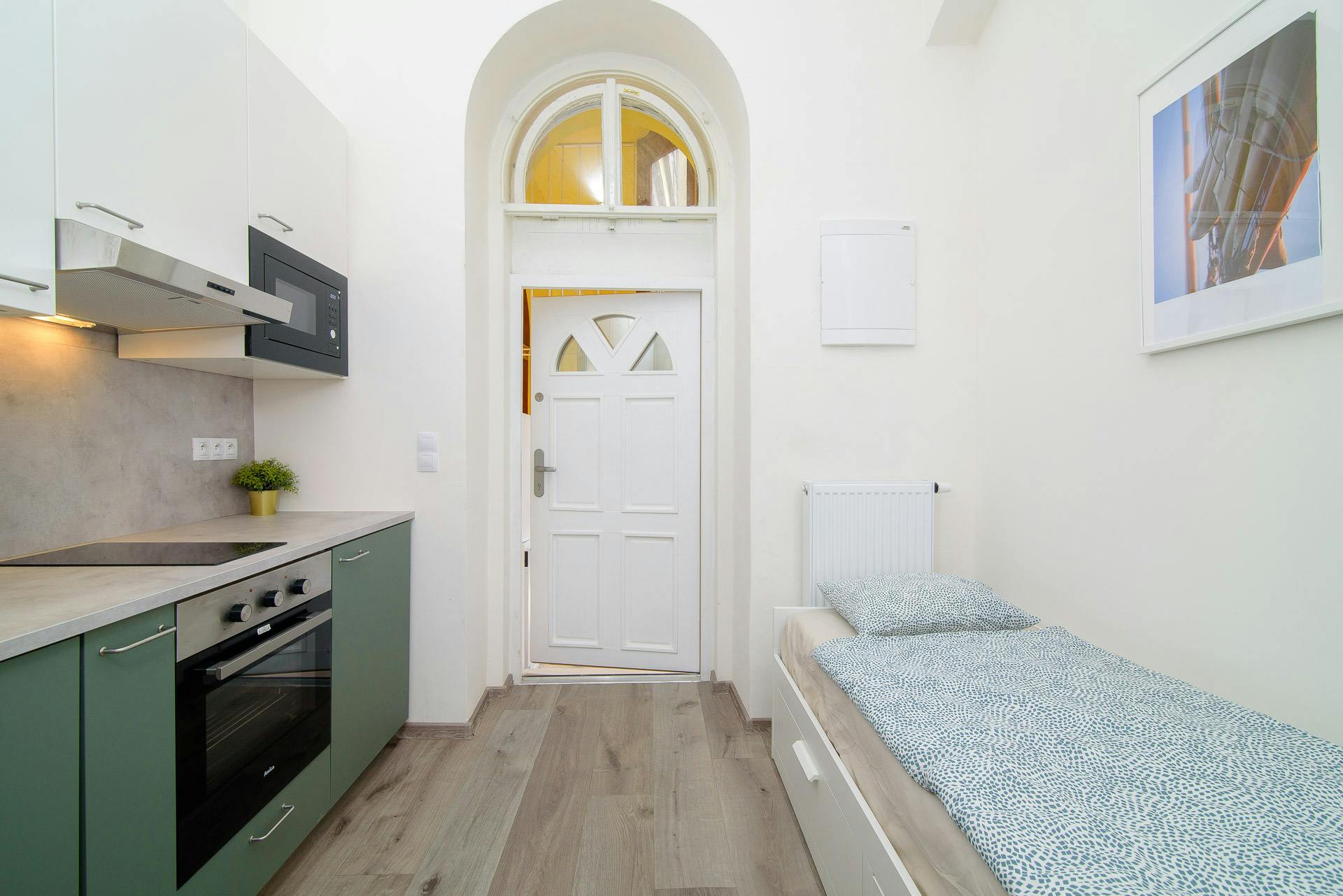 Etta att hyra för 920 € i månaden i Prague, Sokolská