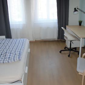 Private room for rent for CZK 19,495 per month in Prague, Sokolská