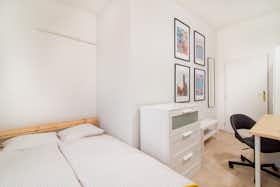 Private room for rent for CZK 18,500 per month in Prague, Sokolská