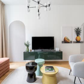 Apartment for rent for €2,289 per month in Vienna, Haberlgasse