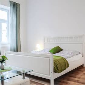 Mieszkanie do wynajęcia za 1200 € miesięcznie w mieście Vienna, Wiedner Hauptstraße
