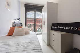 Приватна кімната за оренду для 470 EUR на місяць у Sassari, Via Michele Coppino