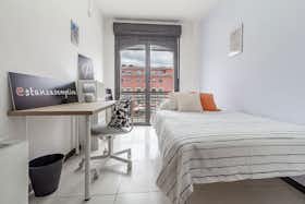 Stanza privata in affitto a 470 € al mese a Sassari, Via Michele Coppino