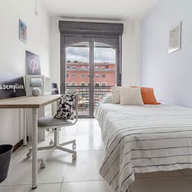 Habitación privada en alquiler por 470 € al mes en Sassari, Via Michele Coppino