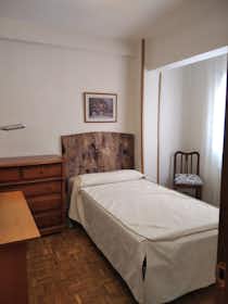 Privé kamer te huur voor € 380 per maand in Valladolid, Calle Gabilondo