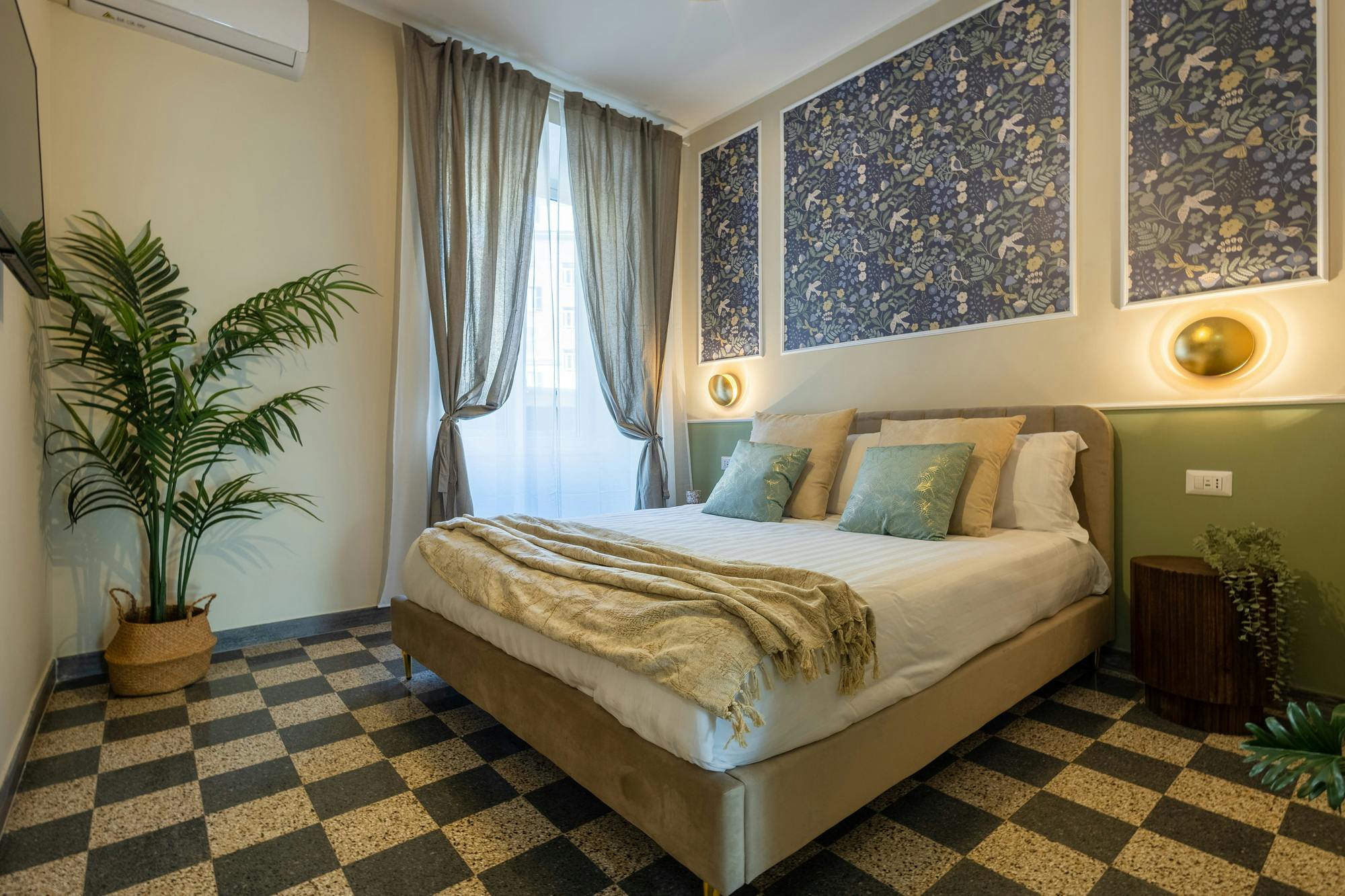 preview gallery tile