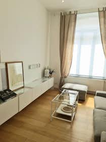 Apartment for rent for €1,950 per month in Saint-Gilles, Rue de Danemark