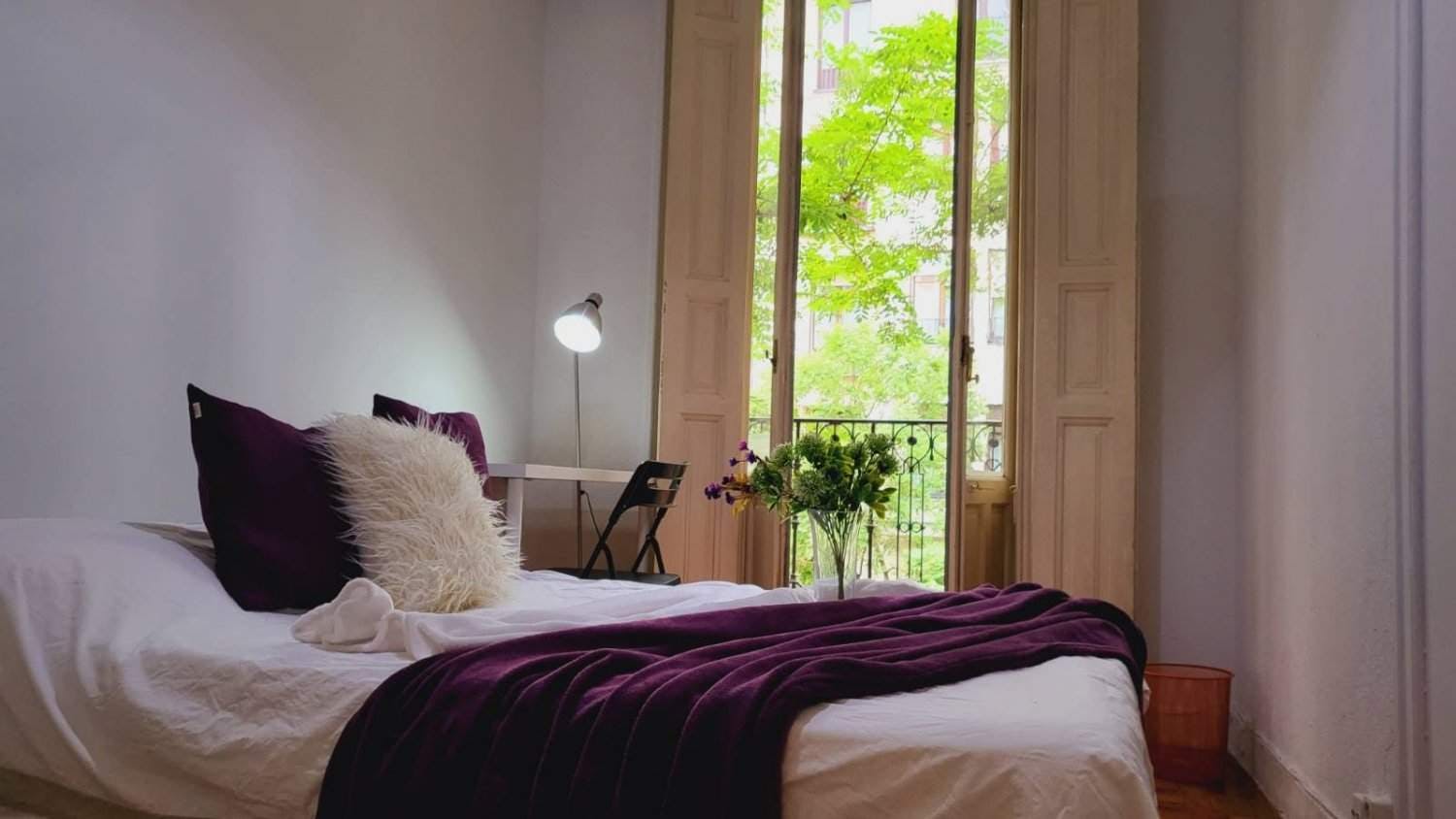 Calle de Ferraz, Madrid preview