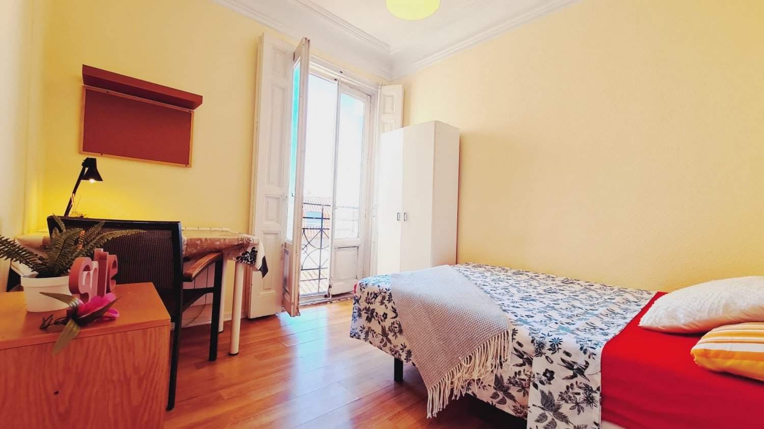 Ronda de Toledo, Madrid preview