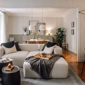 Apartment for rent for €4,347 per month in Paris, Rue Saint-Bon