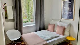 Private room for rent for €995 per month in Hamburg, Eppendorfer Weg