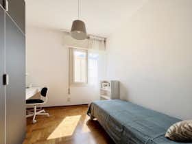 Приватна кімната за оренду для 550 EUR на місяць у Padova, Via Francesco Bonafede
