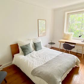 Private room for rent for €1,295 per month in Hamburg, Eppendorfer Weg