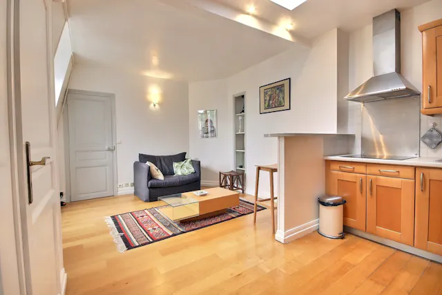 1-Bedroom Apartment in Rue des Martyrs, Paris (1284923) room image 1