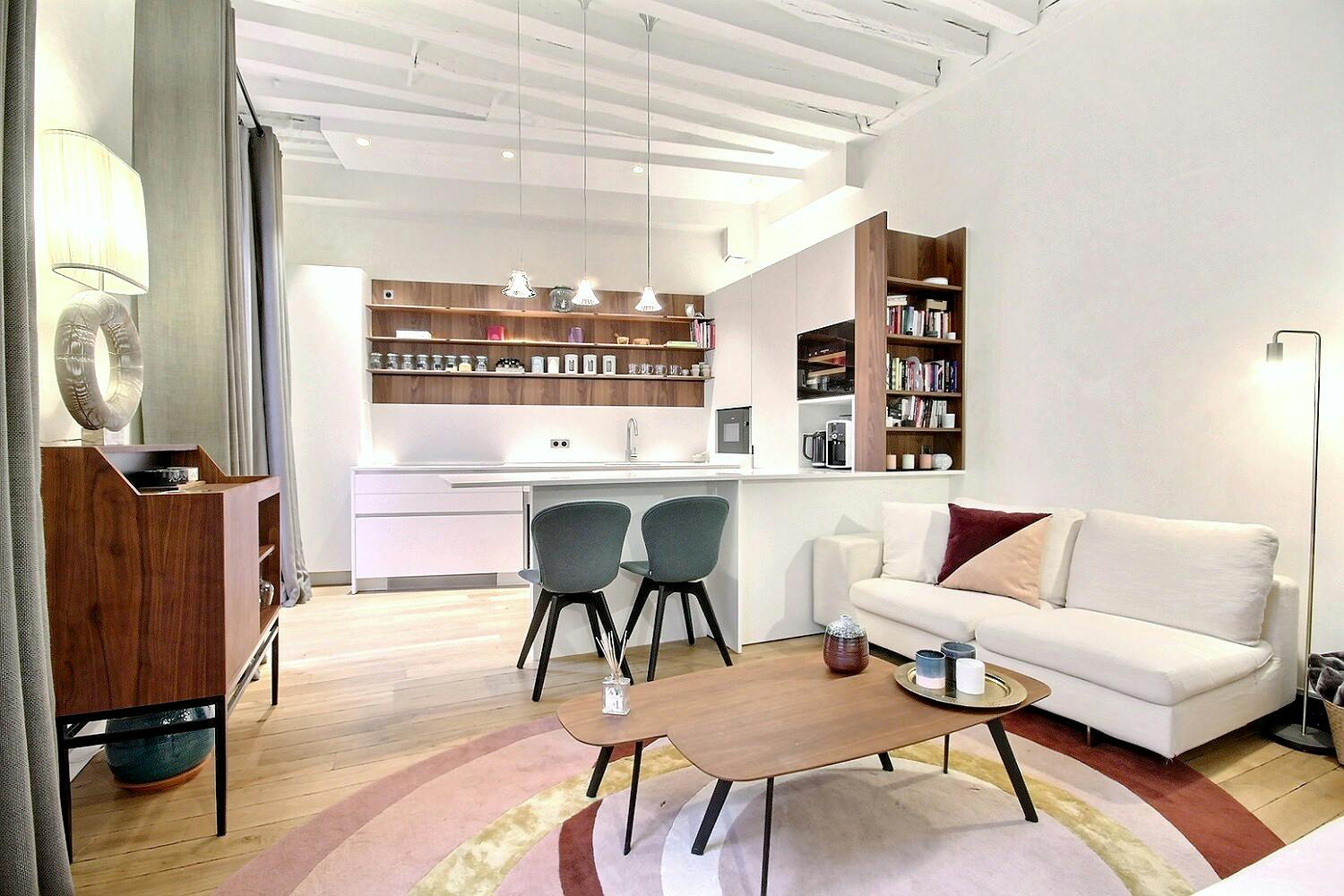 Apartment for rent for €6,380 per month in Paris, Rue Jacob