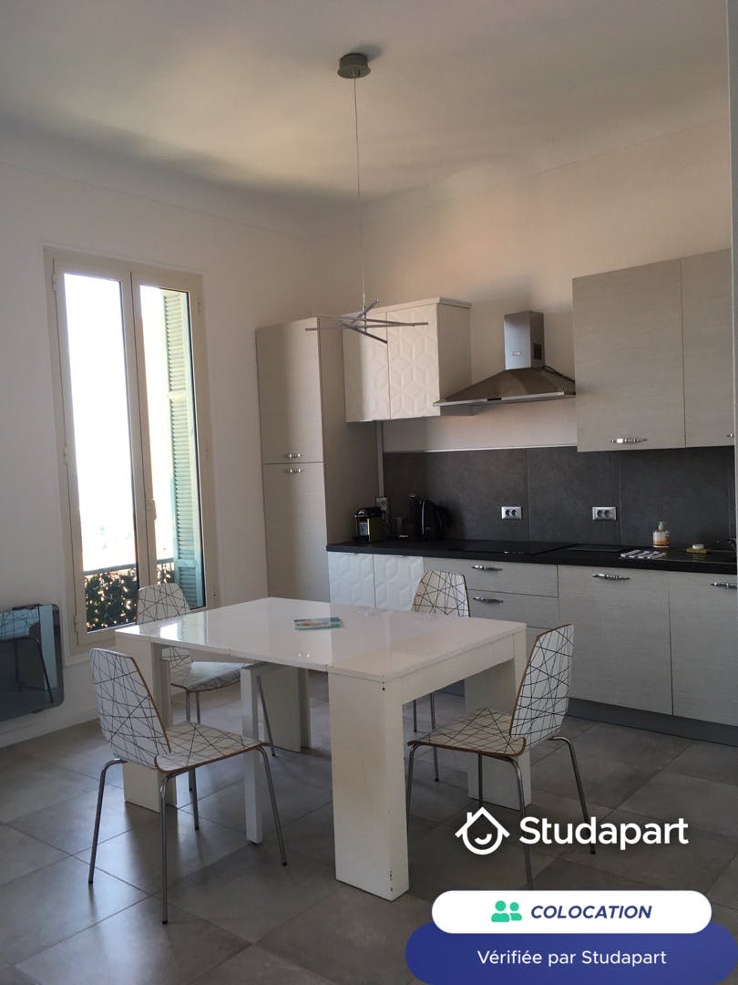 Stanza privata in affitto a 990 € al mese a Beausoleil, Avenue de Villaine