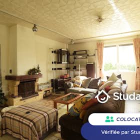 Private room for rent for €467 per month in Saclay, Rue Curie