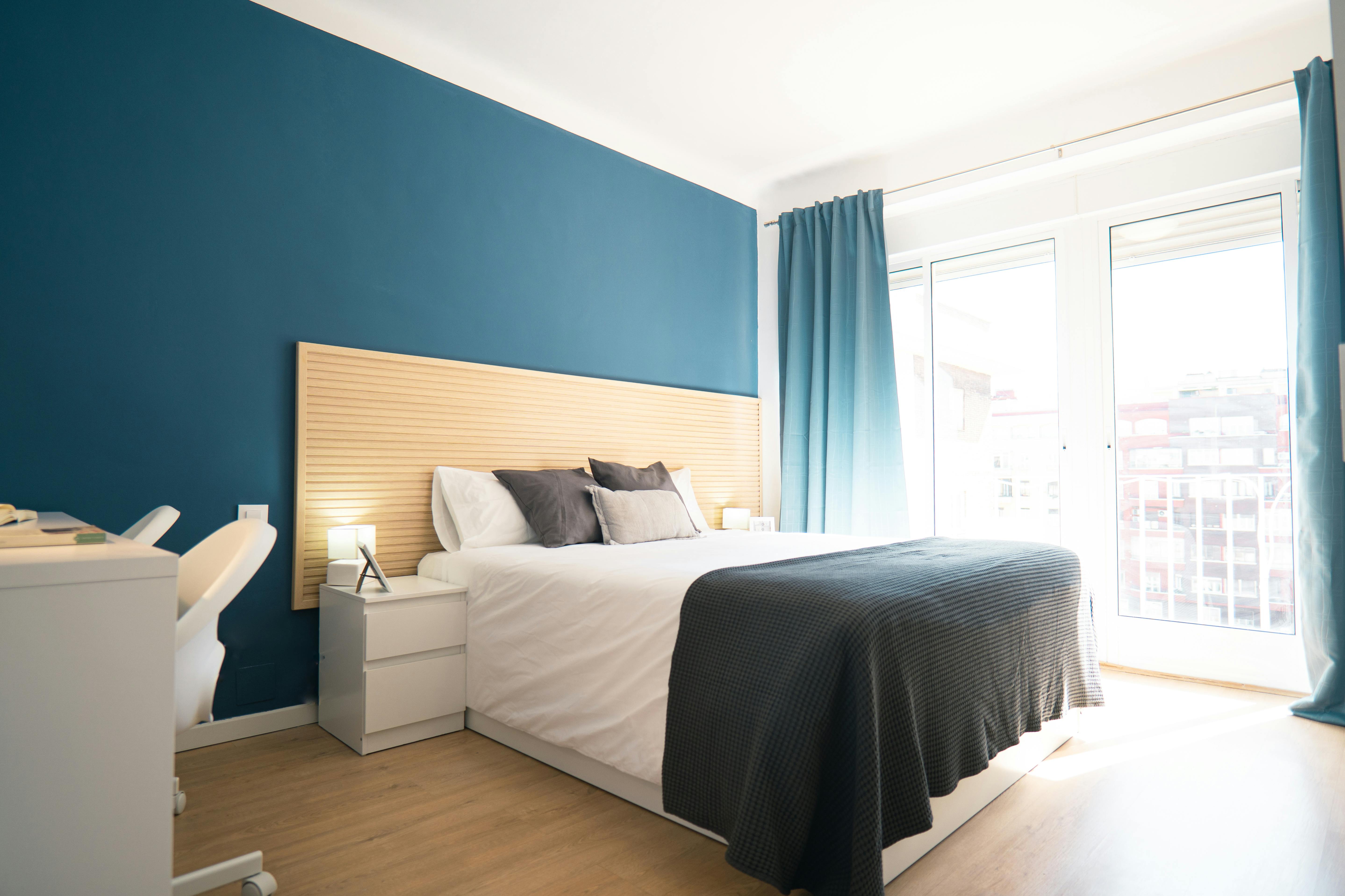 Calle de Francisco Silvela, Madrid preview