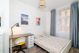 Appartement à louer pour 31 900 CZK/mois à Prague, Sokolovská