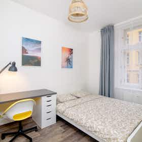 Wohnung zu mieten für 31.759 CZK pro Monat in Prague, Sokolovská