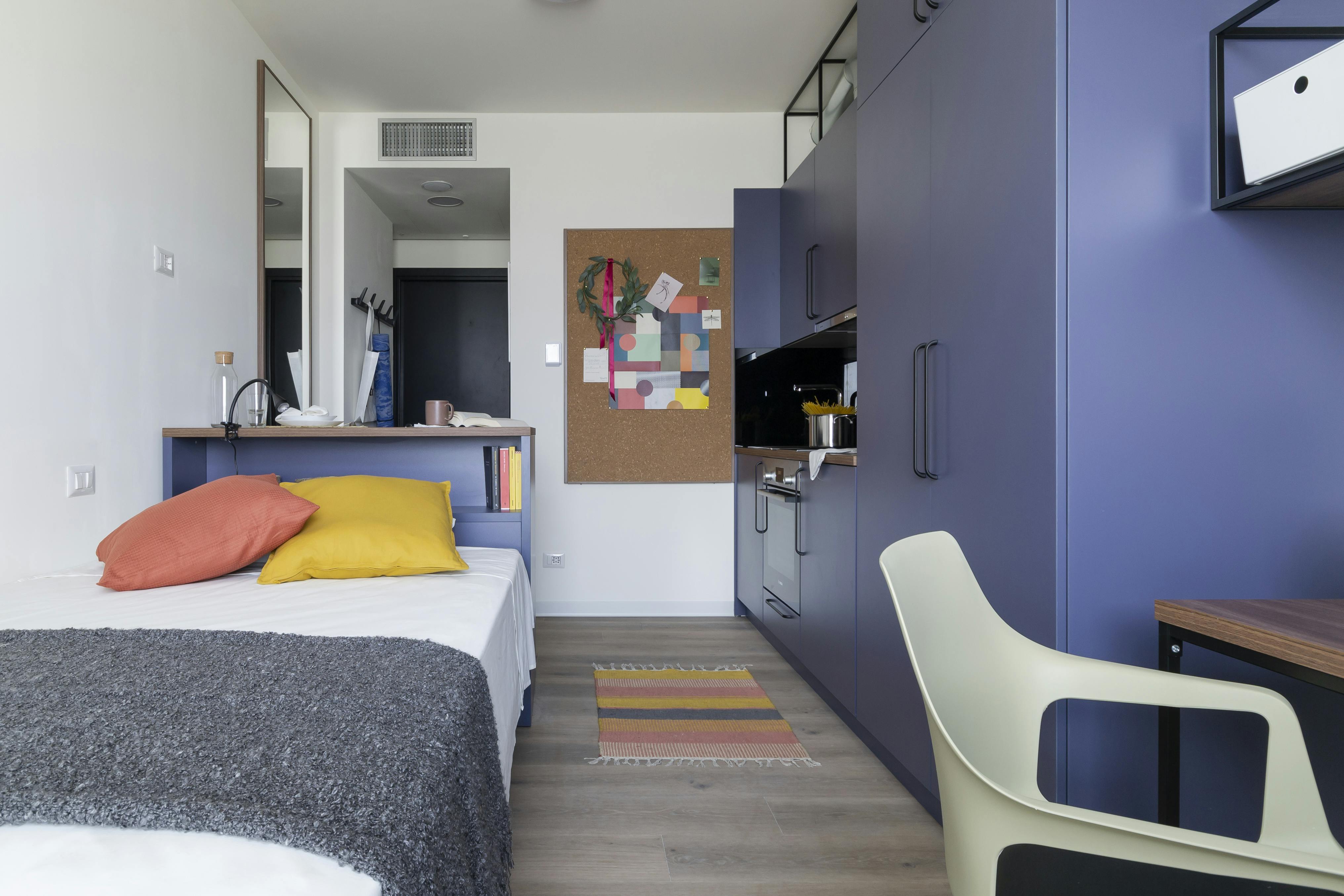 Studio à louer pour 1 075 €/mois à Bologna, Via Sebastiano Serlio