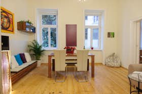 Apartment for rent for €1,900 per month in Vienna, Jägerstraße
