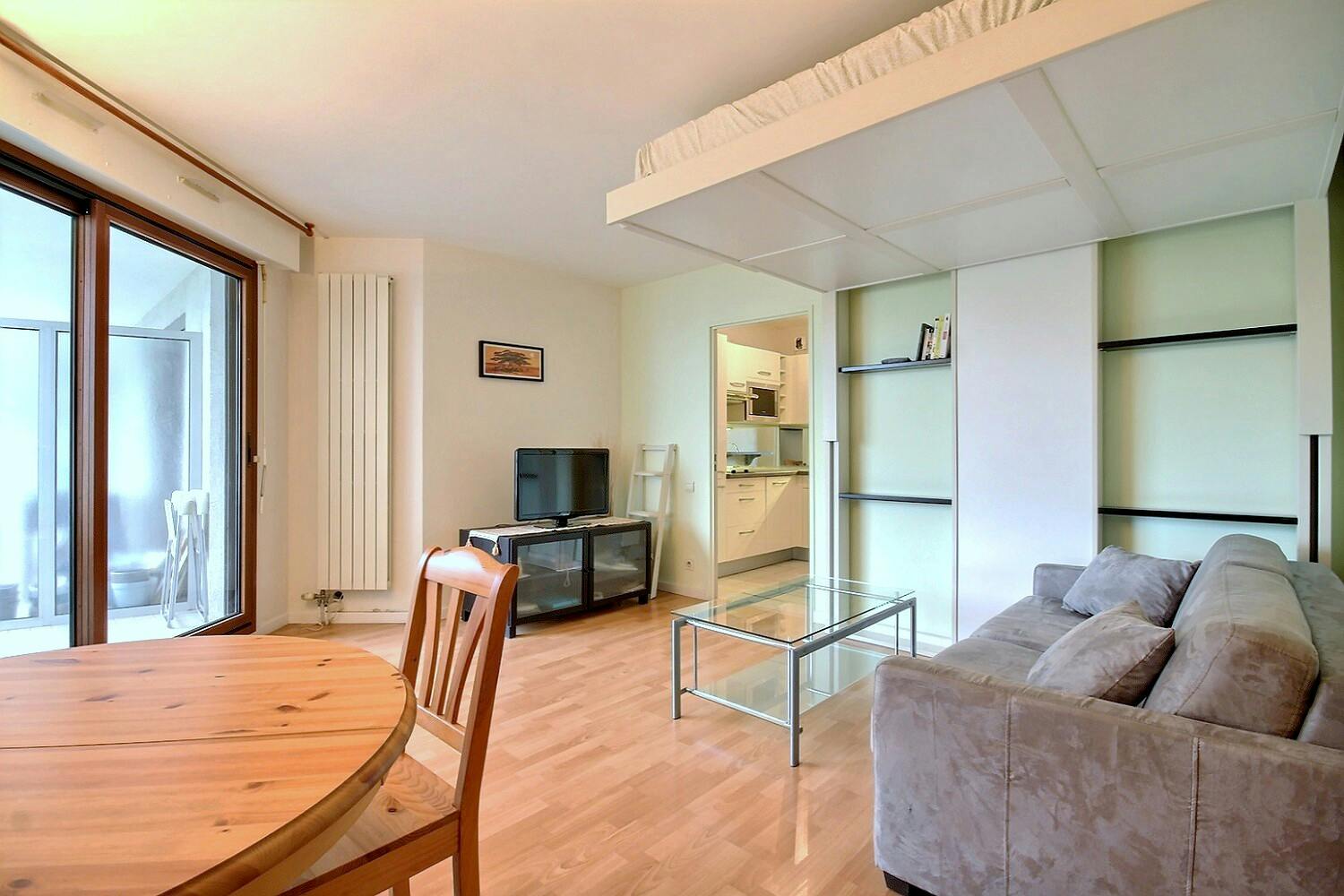 Apartment Suresnes, 30m² — photo 30